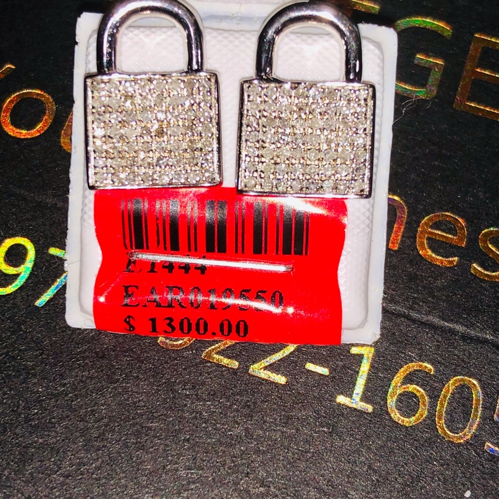 Custom made certified real diamond earrings SALE! - Picture 5 of 5